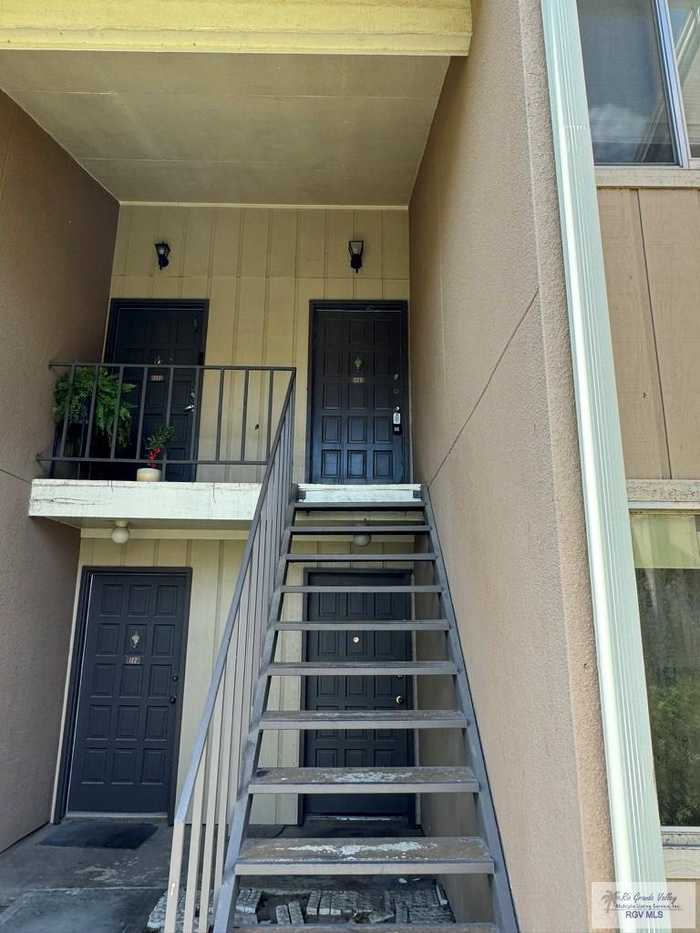 photo 2: 205 Calle Amistosa Unit E-223, Brownsville TX 78520