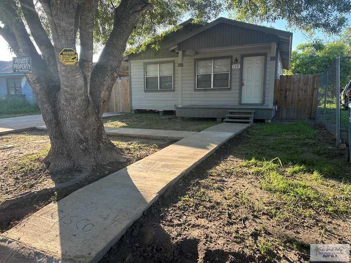 photo 1: 142 San Jacinto Dr, San Benito TX 78586