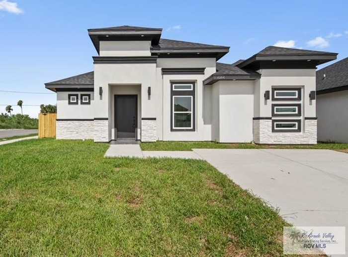 photo 1: 6144 Dakota Garden Cir, Brownsville TX 78521