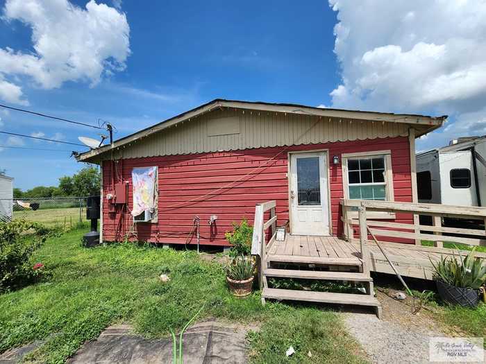 photo 1: 30534 Calle Alegre, San Benito TX 78586