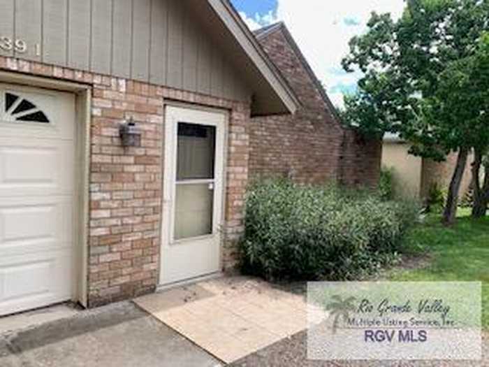 photo 2: 239 Country Club Circle Unit 1 and 2, Brownsville TX 78521