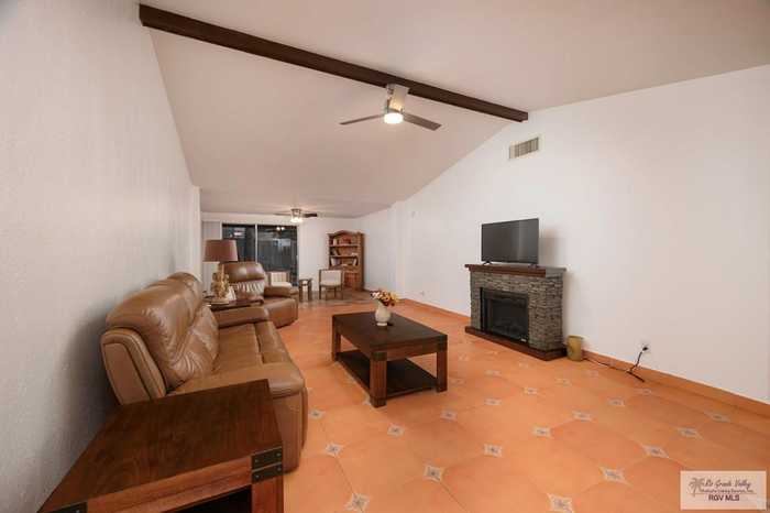 photo 2: 706 Continental Dr. Unit Unit 1, Brownsville TX 78520