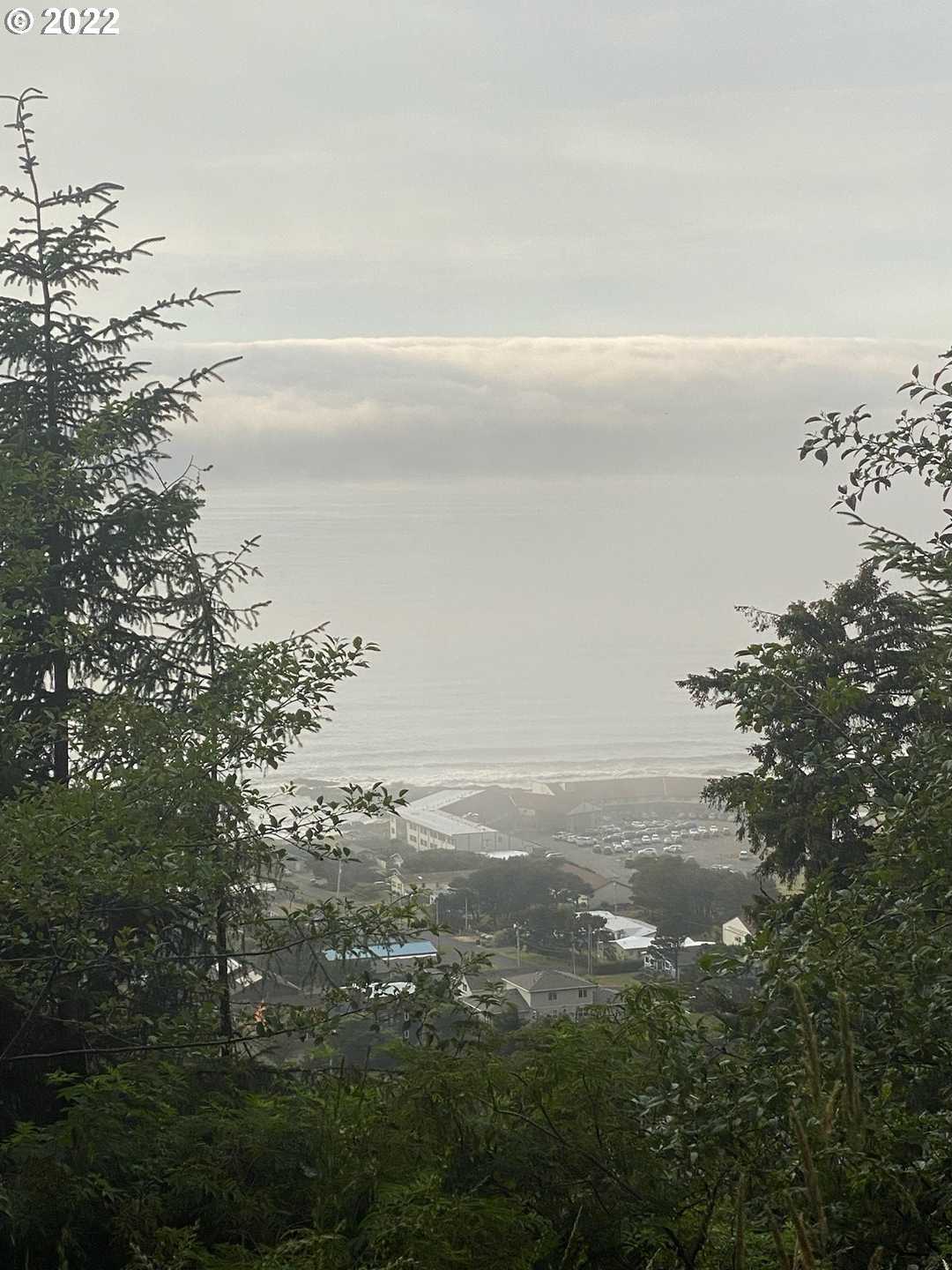 photo 1: Gimlet LN, Yachats OR 97498