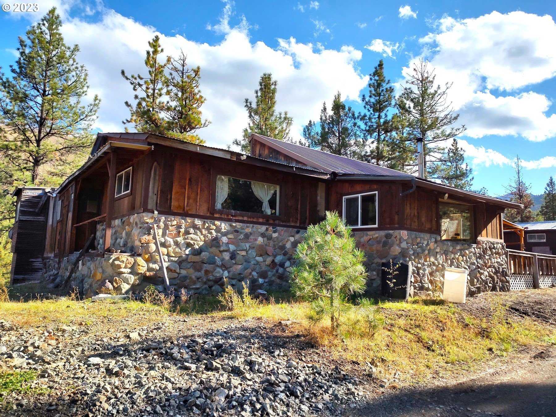 photo 3: 25848 PINE CREEK RD, John Day OR 97845