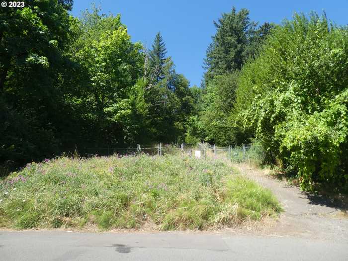 photo 1: SE 109th AVE, Portland OR 97266