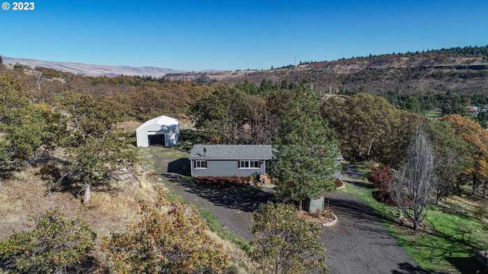 photo 1: 5953 CHENOWETH RD, The Dalles OR 97058