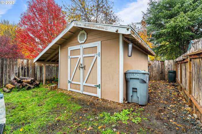 photo 29: 1230 SW Viola DR, Grants Pass OR 97526