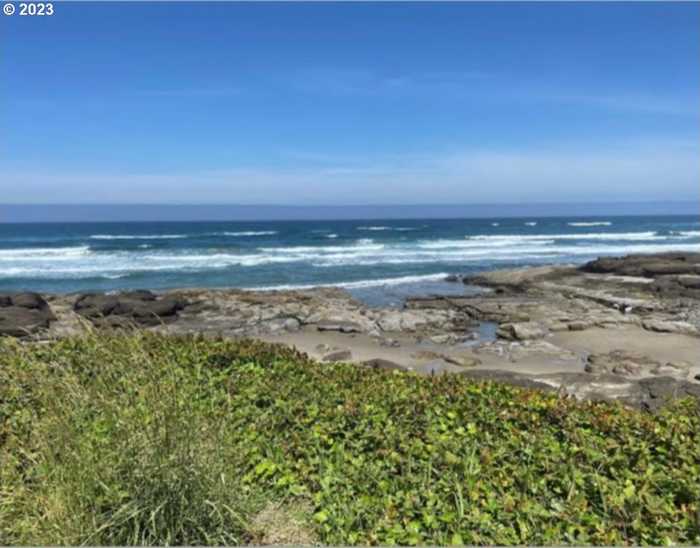 photo 1: TL 300-500 Hwy 101, Yachats OR 97498
