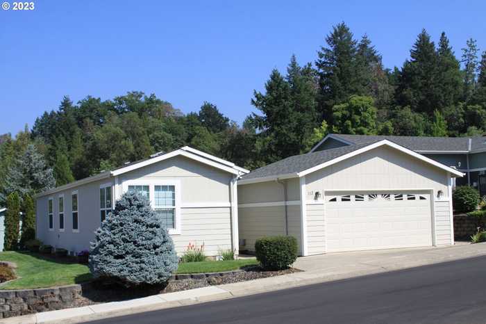 photo 1: 112 BRENDA PL, Canyonville OR 97417