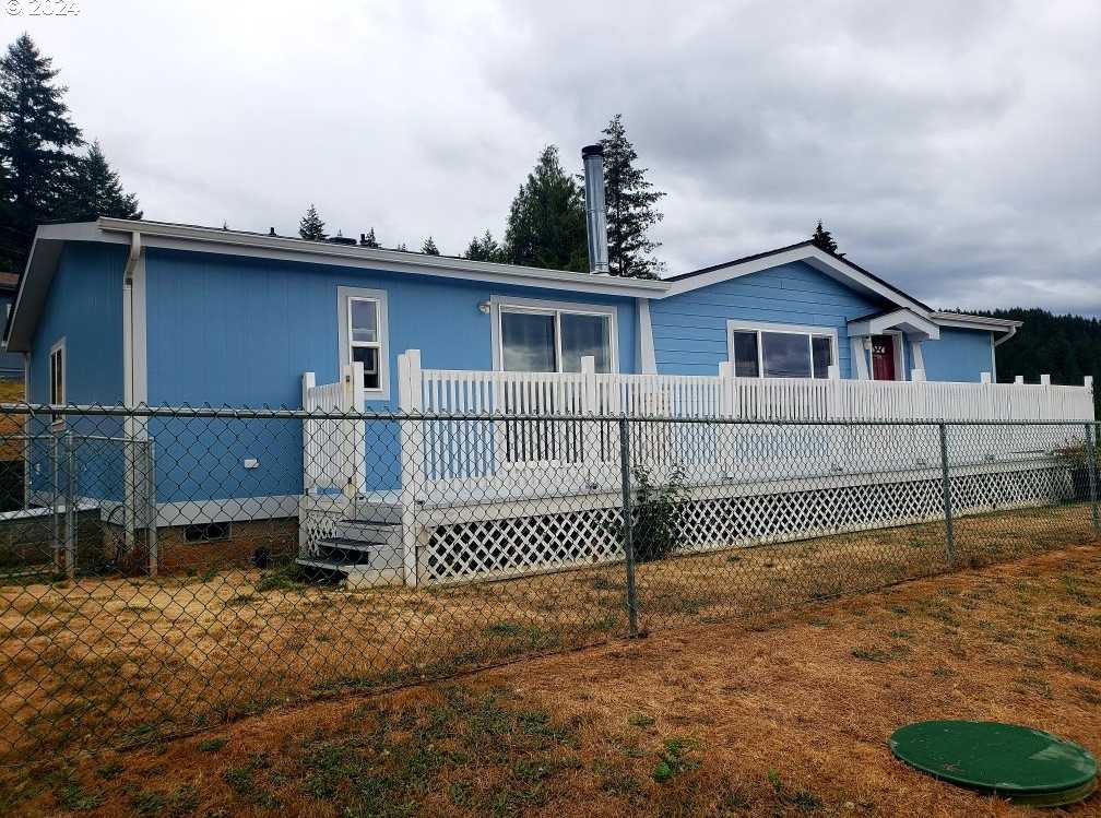 photo 3: 661 D ST, Elkton OR 97436