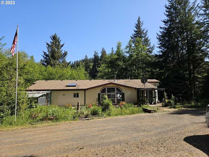 photo 1: 48379 LITTLE NESTUCCA RIVE HWY, Cloverdale OR 97112