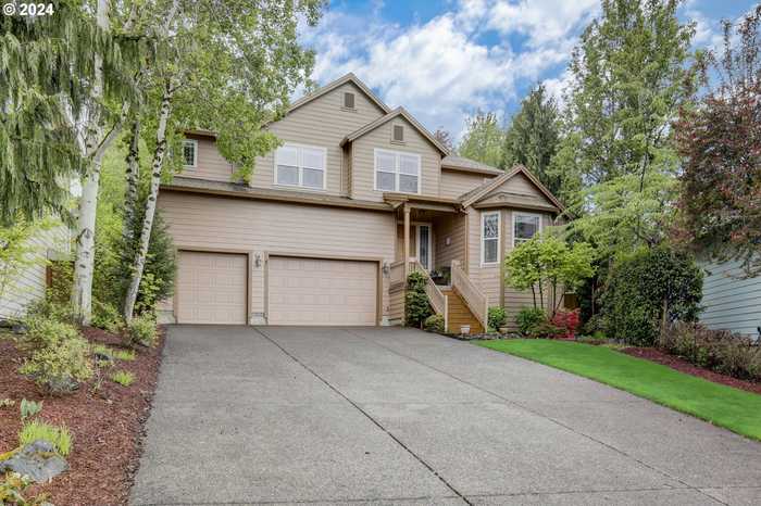 photo 2: 12330 SW KELLY LN, Tigard OR 97223