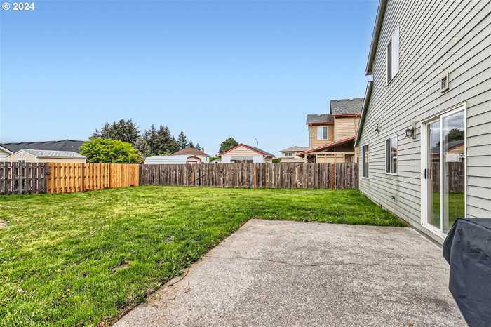 photo 27: 623 SW BURLINGAME CIR, Troutdale OR 97060