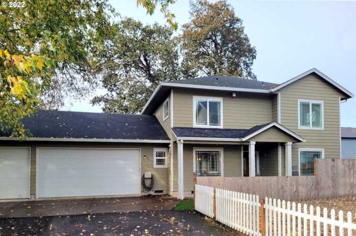 photo 1: 1618 KELLOGG RD, Springfield OR 97477