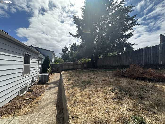 photo 23: 359 SW OAK ST, Willamina OR 97396