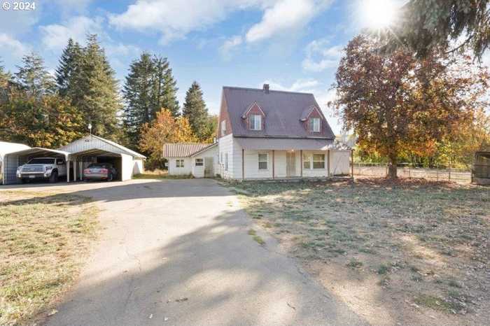 photo 1: 281 DANCER RD, Camas Valley OR 97416