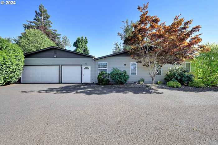 photo 1: 85961 EDENVALE RD, Pleasant Hill OR 97455