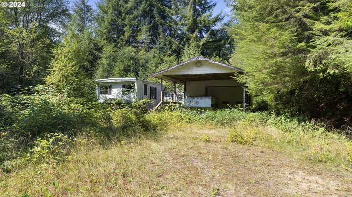 photo 15: 67313 W FORK MILLICOMA RD, Coos Bay OR 97420