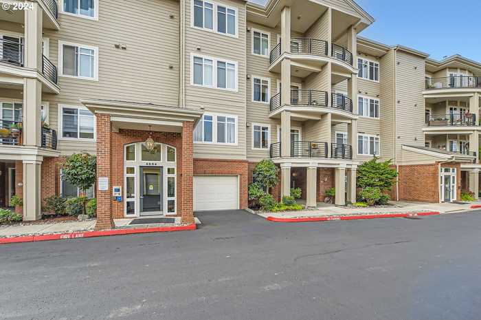 photo 2: 4884 NW PROMENADE TER Unit 208, Portland OR 97229