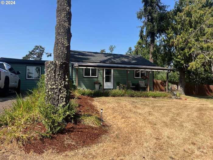 photo 2: 33691 E RIVER DR, Creswell OR 97426