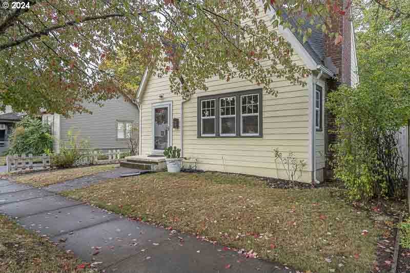 photo 3: 255 14TH ST, Salem OR 97301