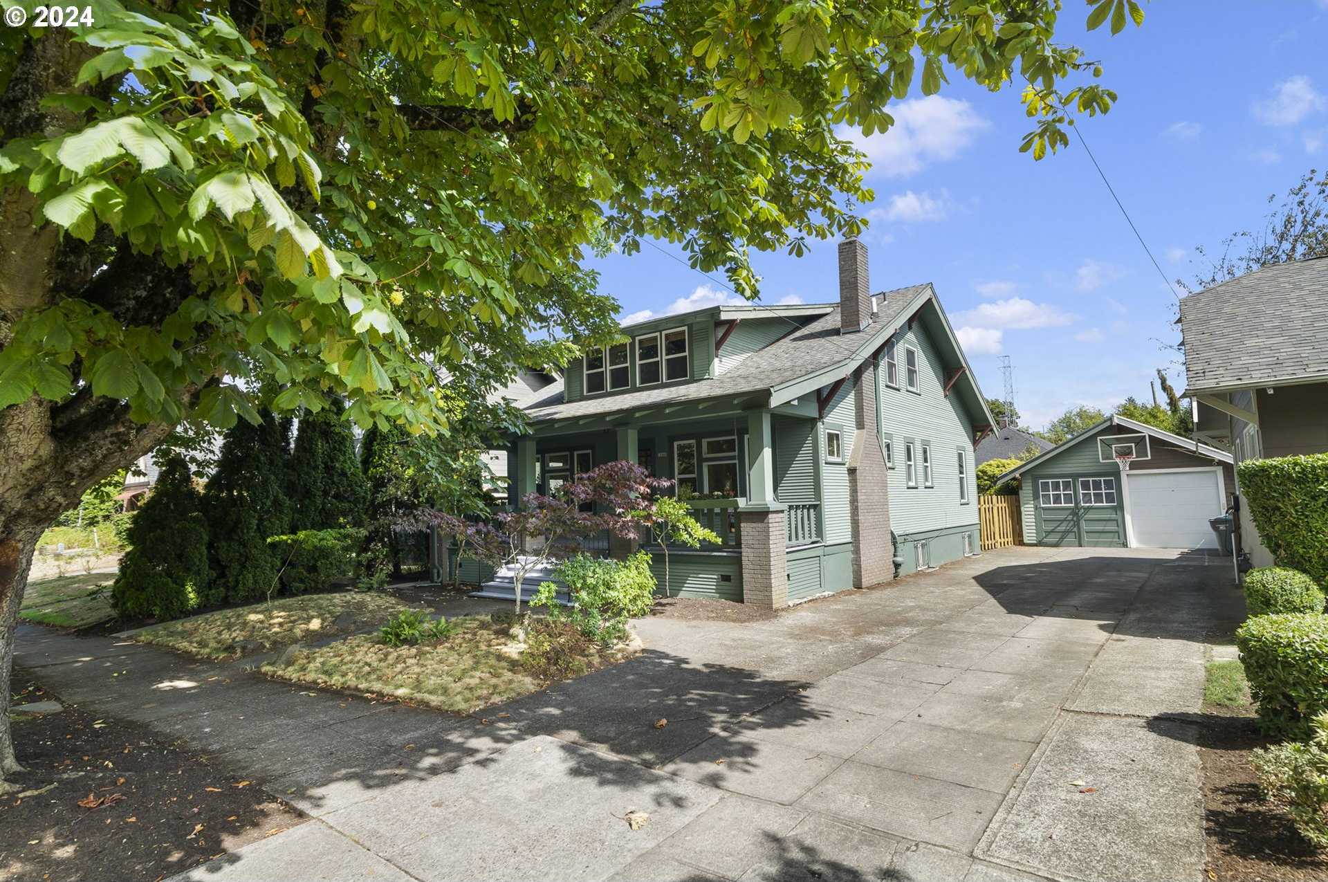 photo 2: 1544 NE 48TH AVE, Portland OR 97213