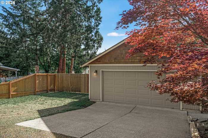 photo 2: 784 SPENCER AVE, Vernonia OR 97064