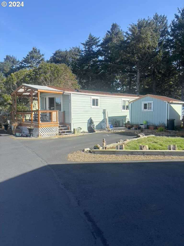 photo 2: 4875 N HIGHWAY 101 Unit 46, Depoe Bay OR 97341