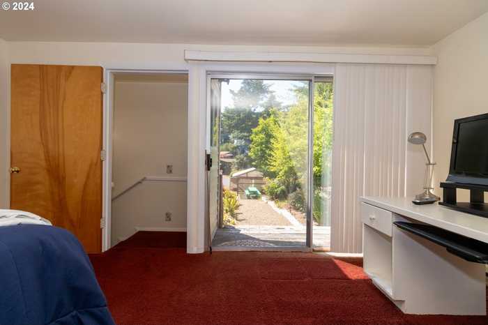 photo 48: 1600 RHODODENDRON DR Unit 198, Florence OR 97439