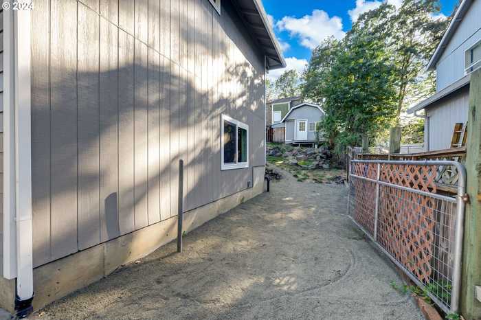 photo 30: 295 S 7TH ST, St Helens OR 97051