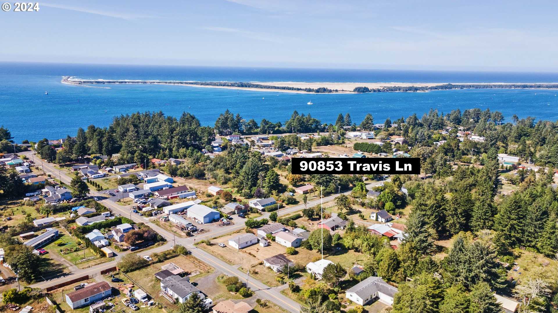 photo 2: 90853 TRAVIS LN, Coos Bay OR 97420