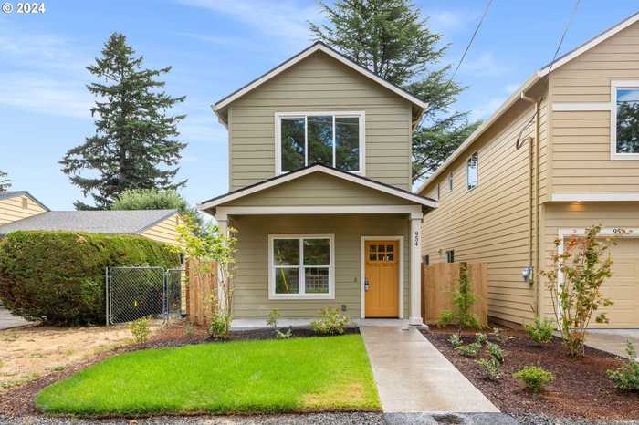 photo 1: 954 NE 126th AVE, Portland OR 97230