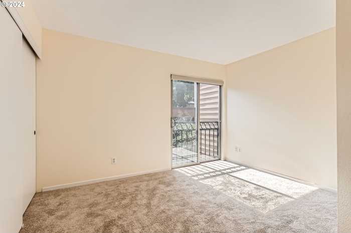 photo 10: 1535 SW CLAY ST Unit 209, Portland OR 97201