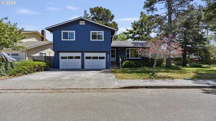 photo 1: 2537 DELORES LN, North Bend OR 97459