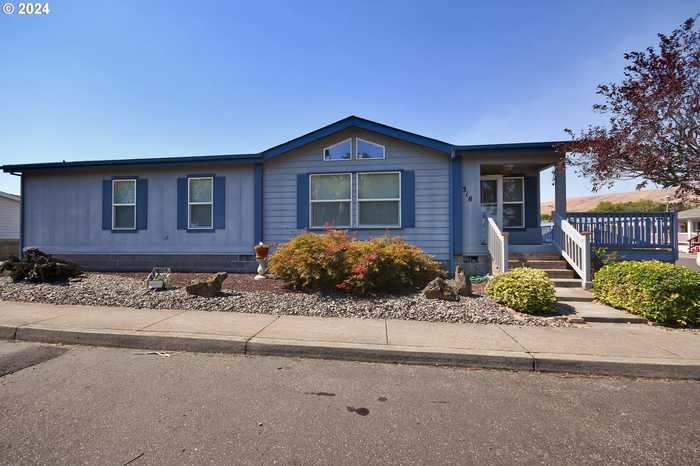 photo 1: 755 Division ST Unit 318, The Dalles OR 97058