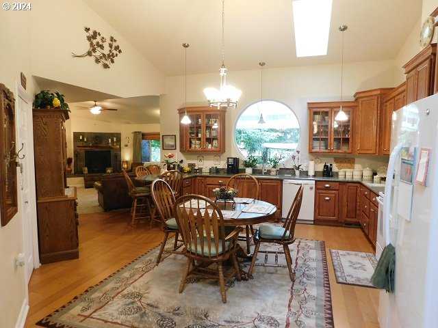 photo 3: 10255 FIELDCREST DR, Birkenfeld OR 97016