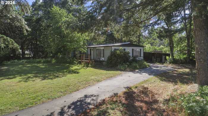 photo 1: 1390 ROCKFORD RD, Hood River OR 97031