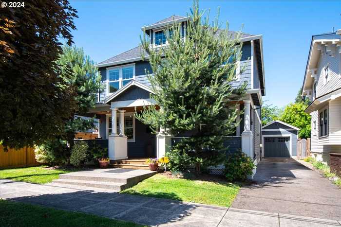 photo 1: 5545 NE 18TH AVE, Portland OR 97211