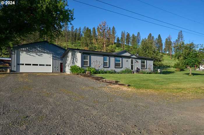 photo 1: 302 LOCKWOOD ST, Wallowa OR 97885