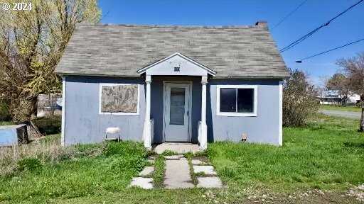 photo 1: 600 4TH ST, North Powder OR 97867