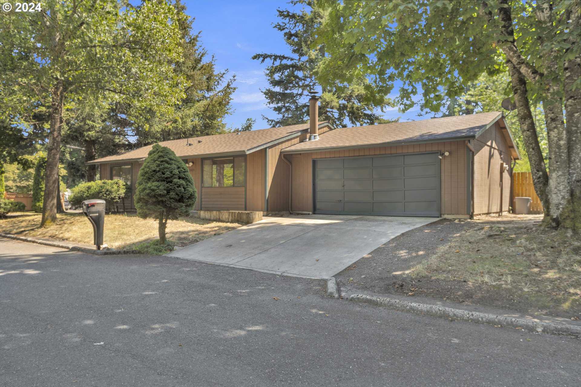 photo 1: 2835 SE 174TH AVE, Portland OR 97236