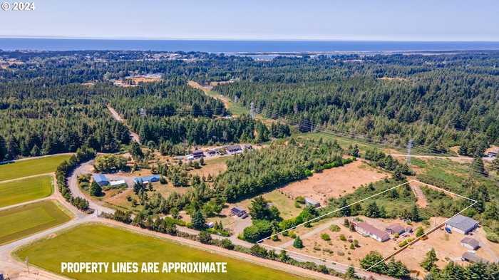 photo 2: 88455 BILL CREEK LN, Bandon OR 97411