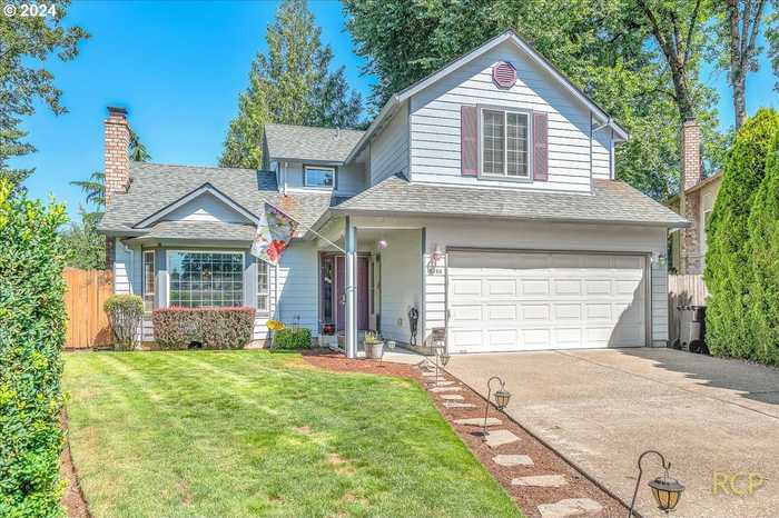 photo 1: 8493 SW BONAVENTURE LN, Portland OR 97224