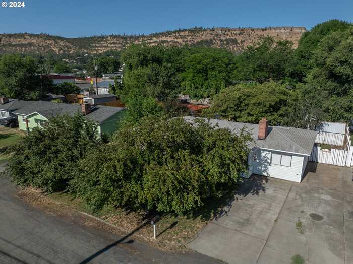photo 24: 3720 W 7TH ST, The Dalles OR 97058