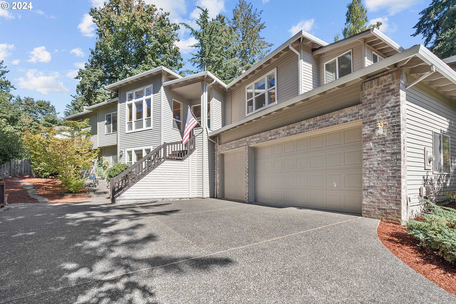 photo 2: 2485 TIPPERARY CT, West Linn OR 97068