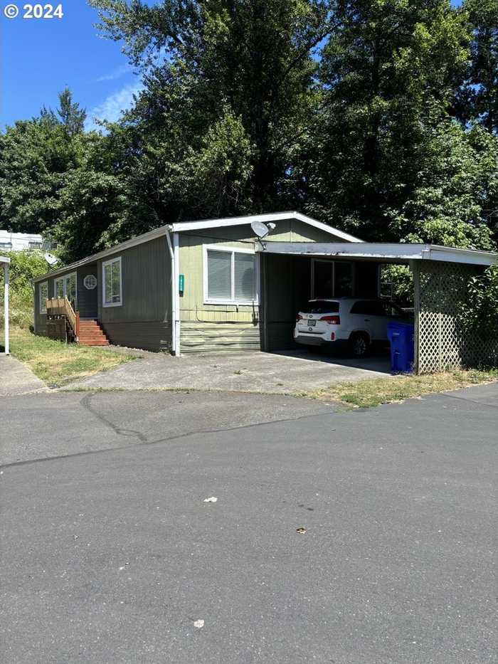 photo 1: 16440 SE 135TH AVE, Clackamas OR 97015