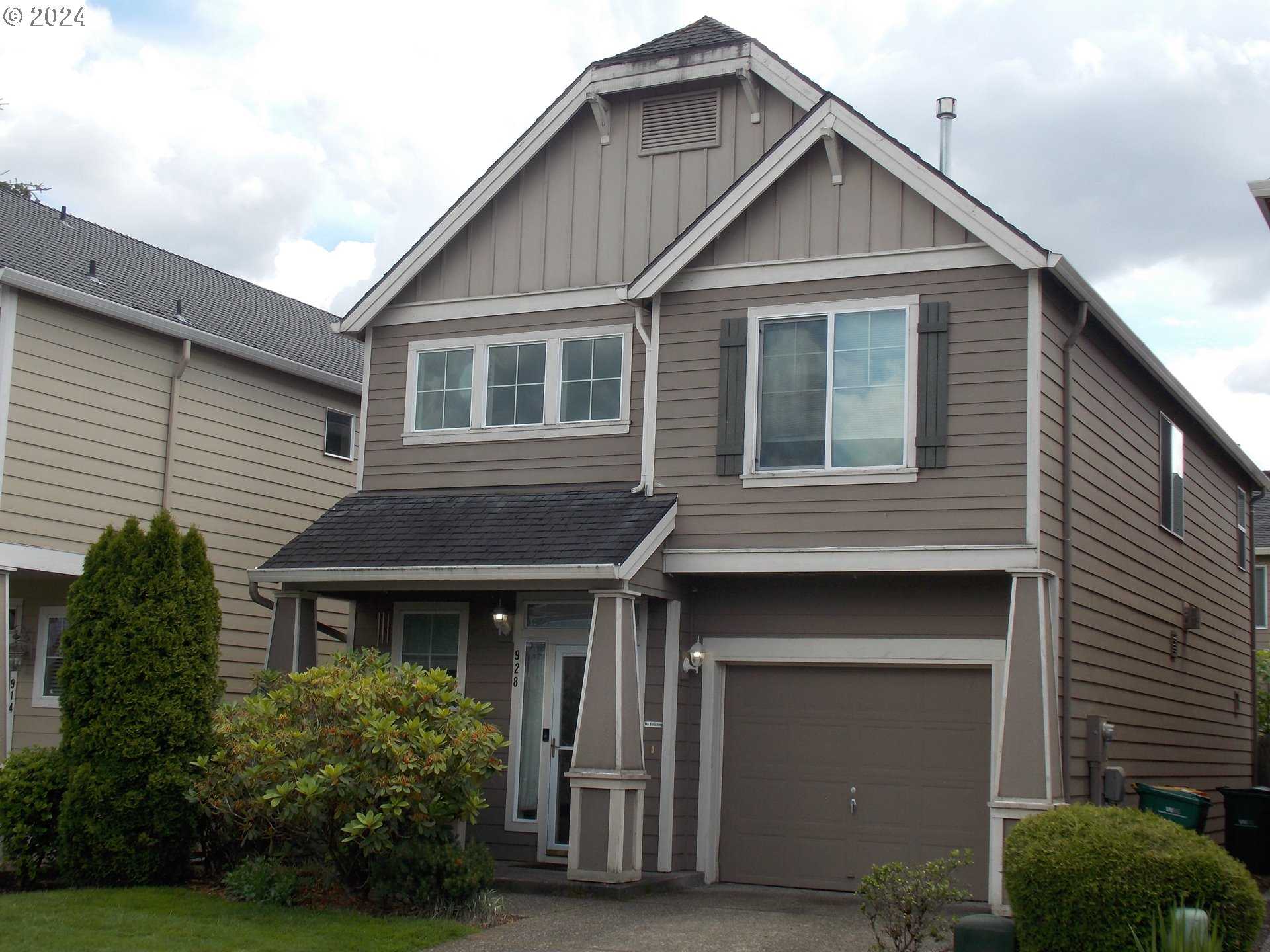 photo 2: 928 SW 17TH WAY, Troutdale OR 97060