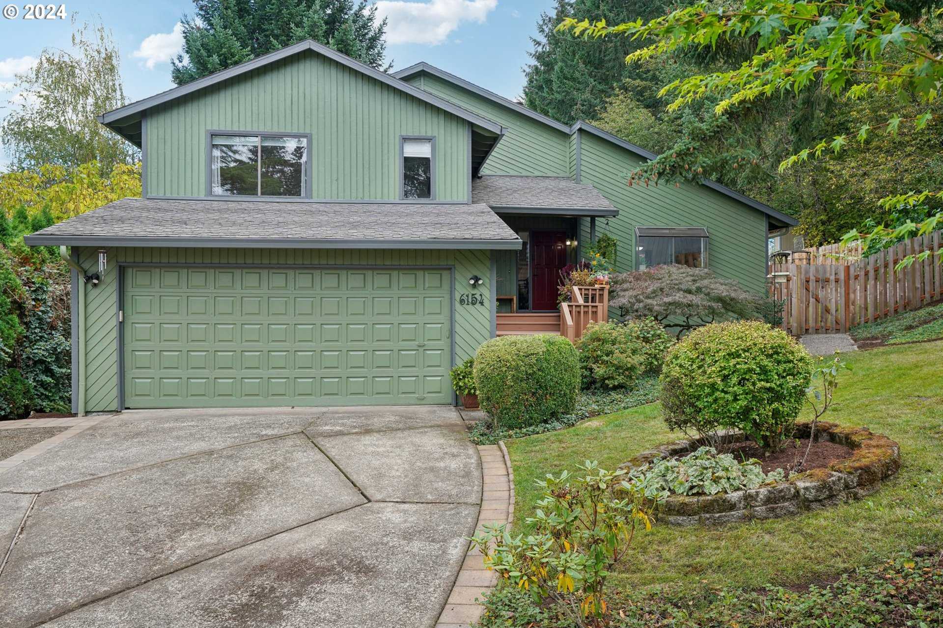 photo 2: 6154 SW 161ST PL, Beaverton OR 97007