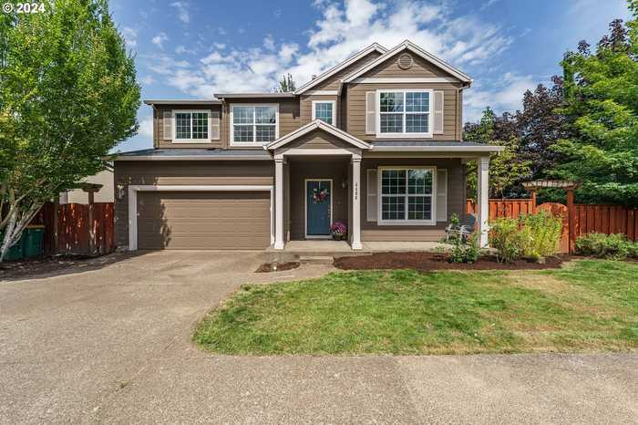 photo 1: 4406 SE JONES LN, Troutdale OR 97060