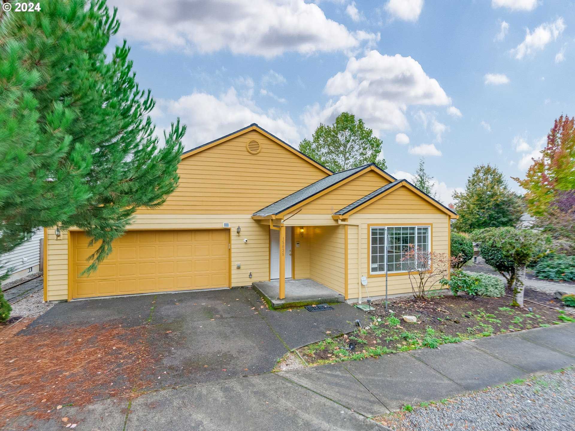 photo 3: 15038 SE ELM PARK DR, Clackamas OR 97015